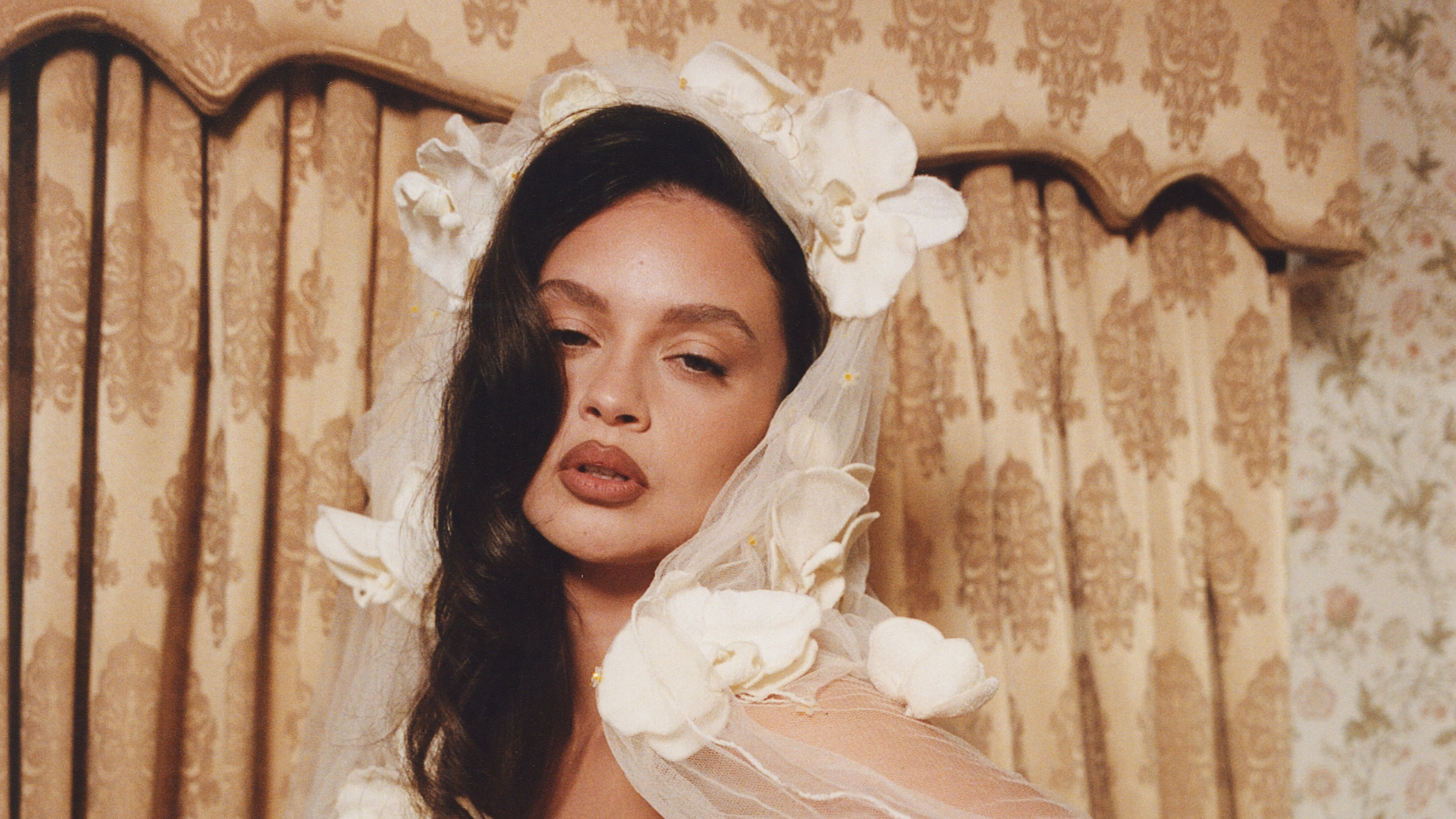 Sabrina Claudio w/ Dylan Sinclair